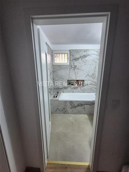 Apartament 3 camere, Etajul 1, Zona Tractorul, Brasov - 9