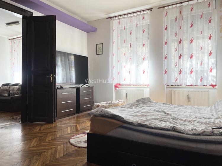 Apartament 4 camere, 120mp utili, cladire istorica, parter   - Central - 5