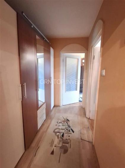Apartament 3 camere decomandat si balcon Vasile Aaron - 15