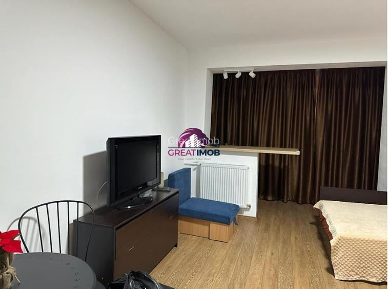 Garsoniera de inchiriat, Costin Georgian –  – Marian - 2