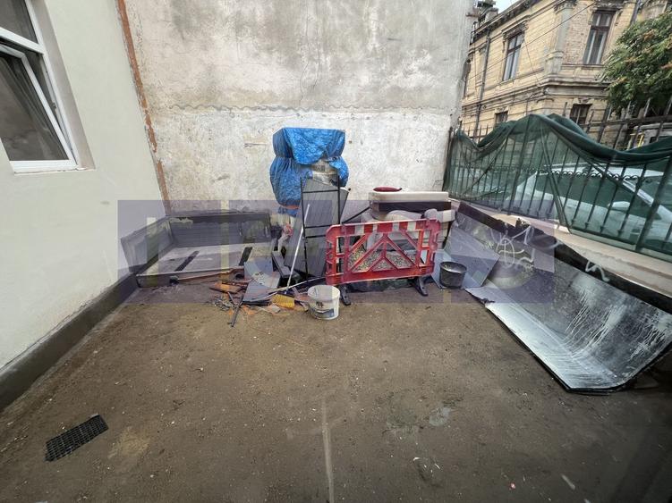 IMOBIL MIXT | ROSETTI | 500 MP | RENOVAT | 2 CORPURI + SUBSOL + CURTI INTERIOARE - 9