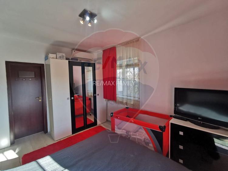 Casă 6 camere si curte, zona Metro Oradea, de vanzare - 14