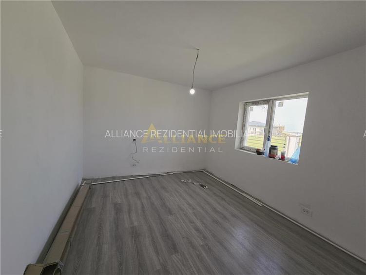 Casa parter- pod mansardat- 360mp teren- placa de beton - 7