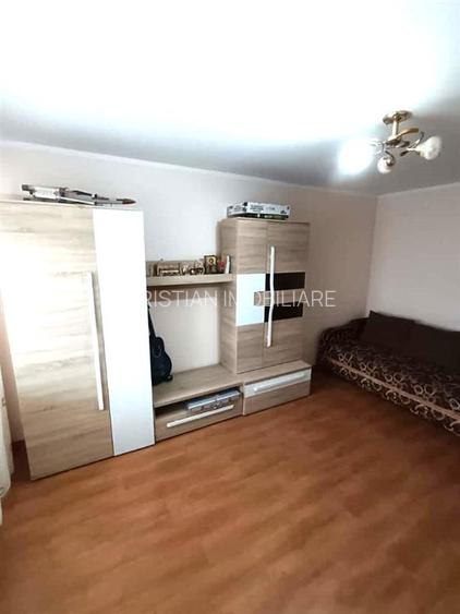 VEZI VIDEO! Ap 2 cam Confort 1 Decomandat Etaj 3 , Radu Negru - 2