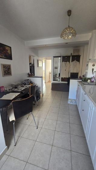 DRISTOR-3 camere, 2 bai, dec, amenajate, bloc 1985, 139.000euro