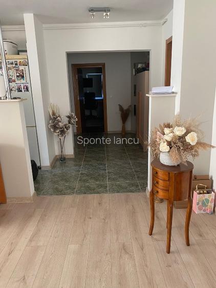 Apartament 3 camere decomandat de vânzare – Trocadero, Bd. Alexandru Lăpușneanu - 5