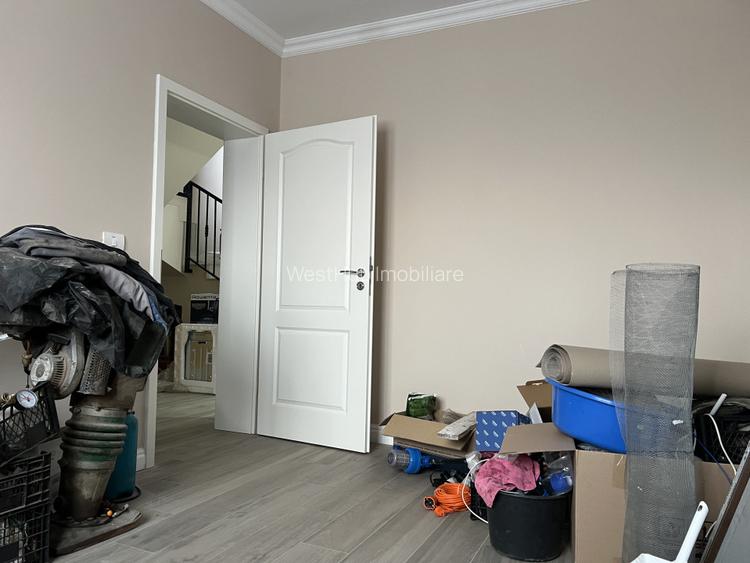 Duplex, 4 camere, 290mp teren, 125mp utili, curent trifazic -  Sacalaz - 12