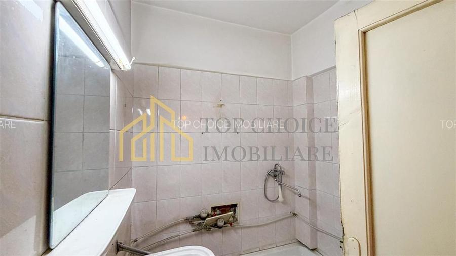 GARSONIERA SPATIOASA CU PARCARE SI BOXA - STEFAN CEL MARE - PARTER INALT - BLOC - 14