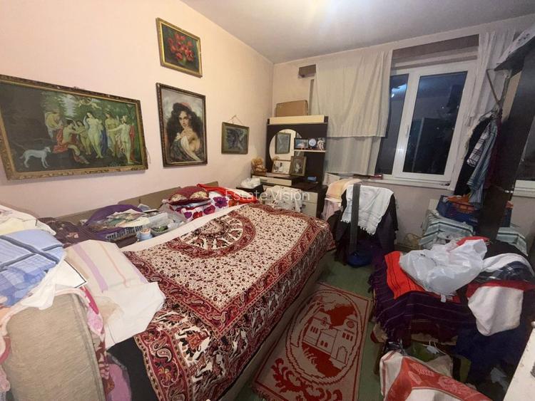 Apartament 4 camere spatios, decomandat, ideal familie,  bloc anvelopat, Piata D - 3