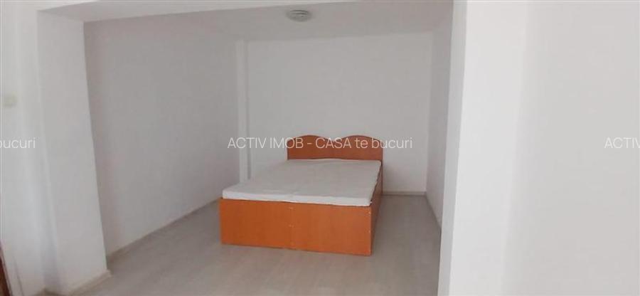 Casa 8 camere de vanzare Valea Voievozilor Targoviste 653mp teren - 8