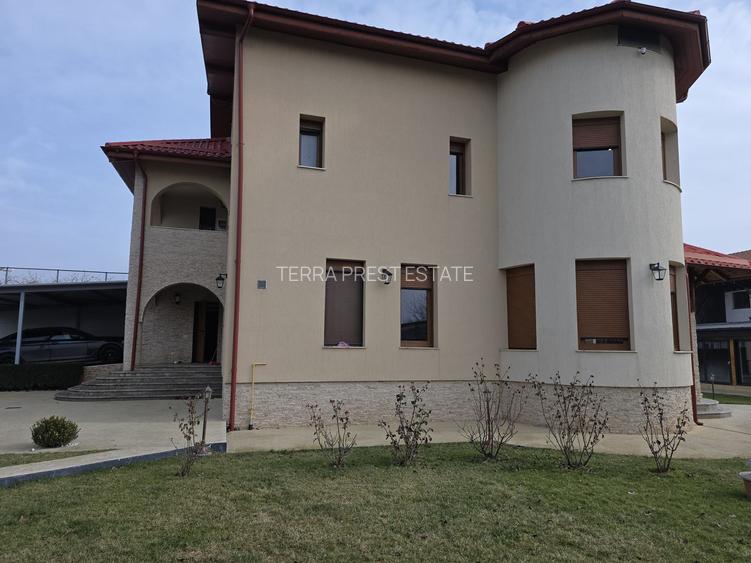 Reducere pret! ! Vila top cu piscina inchisa,  incalzita, barbeque - 3