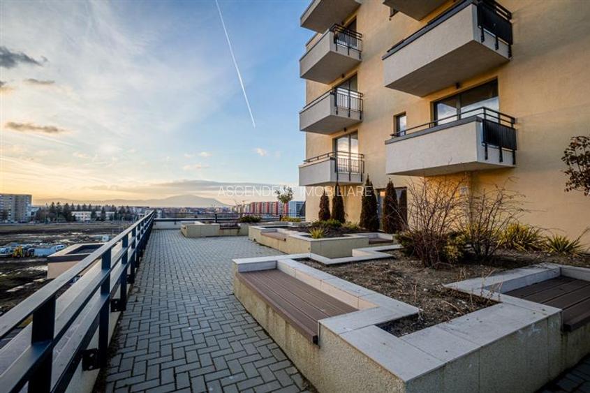 Rafinament urban:terase incantatoare,loc parcare,A Class,Kasper,Coresi,Tractorul - 21