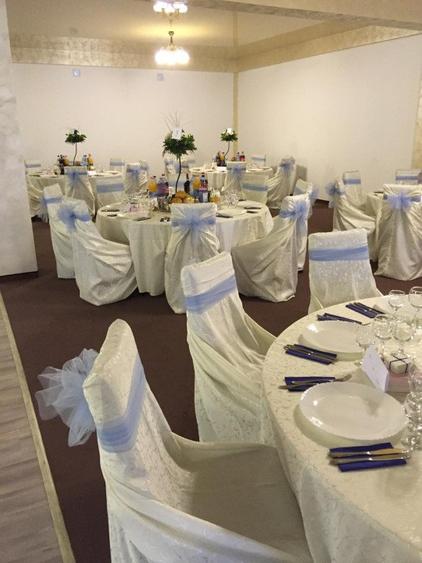 Afacere la cheie! 2 sali evenimente+ apartament 220mp, Siret