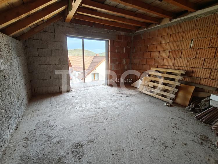 Casa intabulata 5 camere 3 bai - pivnita - terasa - COMISION 0 - 9