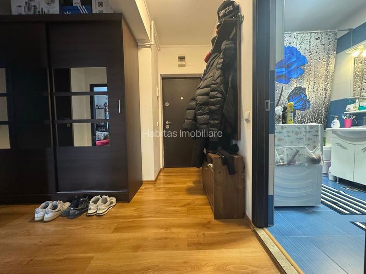 Apartament 3 camere, 70 mp cu parcare, et3, Str Florilor - Floresti - 18