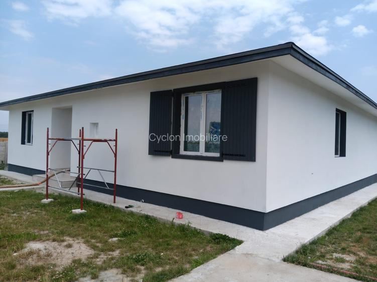 Casa de vanzare 4 cam 2 bai teren 900 mp Saftica-Dumbraveni - 6