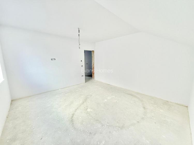 Duplex 4 camere cu toate utilitatile si asfalt - 95 mp utili - Mosnita - 10