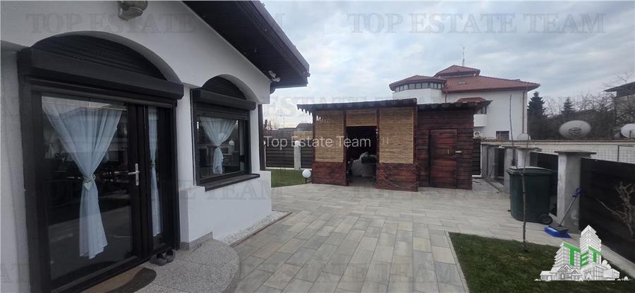Prelungirea Ghencea/ Vila exclusivista cu panouri solare si garaj/ 5 camere, 240 - 5