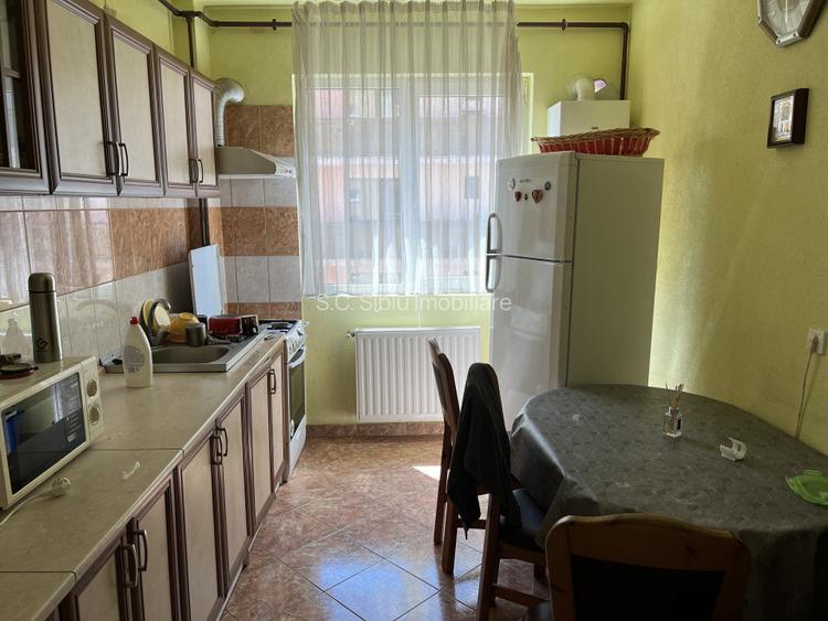 ap 3 camere turnisor et 2 str frunzei ,balcon,parcare - 3