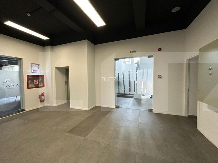 Etaj open space, ultramodern, in cladire clasa A. - 9