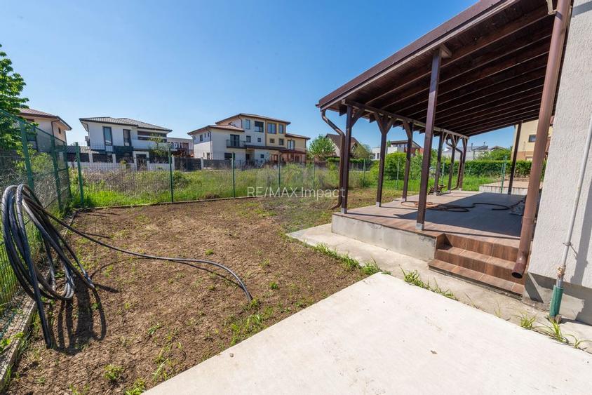 Casa / Vila 5 camere de vanzare in zona Odai Otopeni - 12