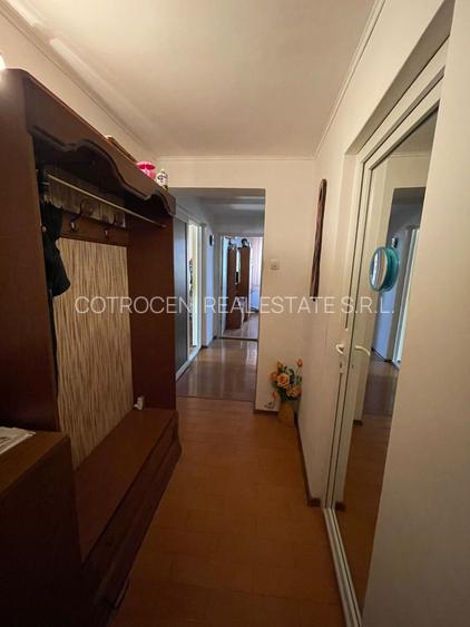 Refugiul Tău Verde: Casă Spațioasă cu Livadă, Anexe și Panouri Solare - 23