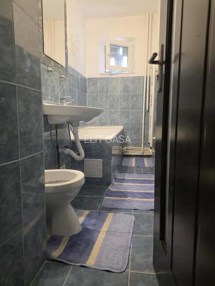 Apartament cu 2 camere, zona Alexandru Cel Bun - 4