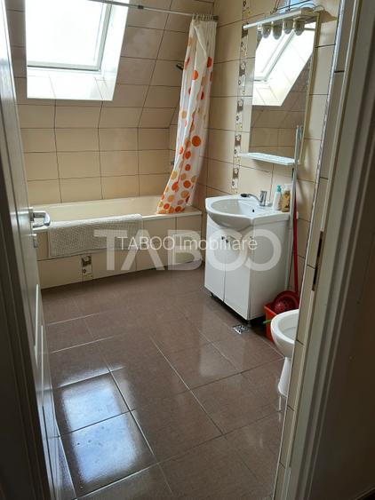 Vanzare apartament cu 2 camere decomandate cu parcare vila cartie Iris - 5