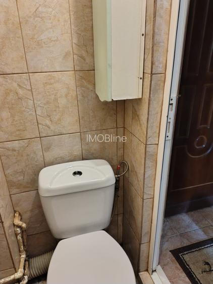 garsonieră zona Far mobilată utilată 22 mp - 2