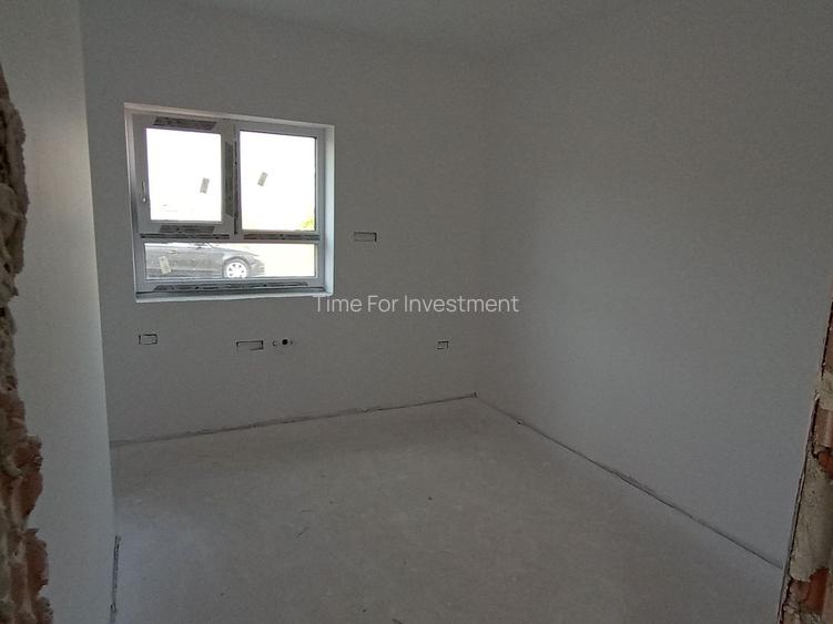 Sanandrei, Duplex pe Etaj, Drum Asflatat, Bucatarie Separata - 12