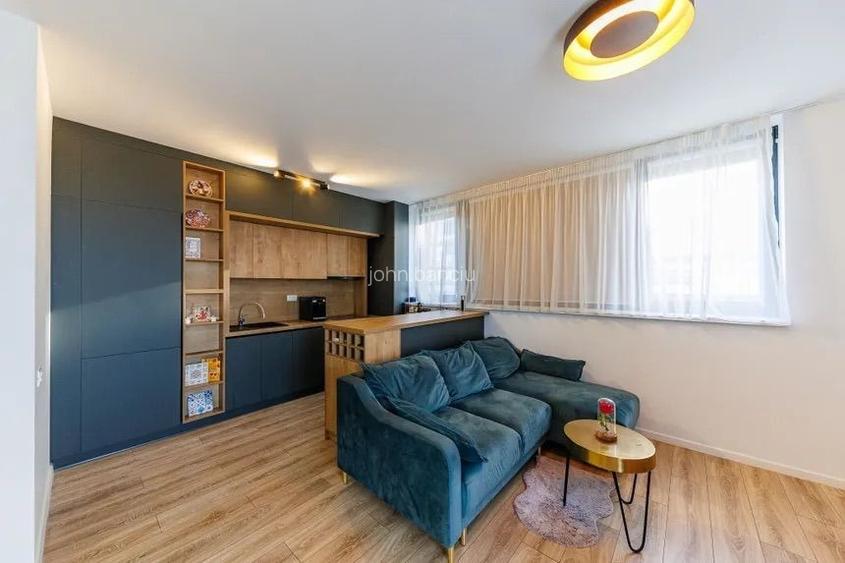 Proprietar inchiriez apart. 2 camere XCity Tower - 14