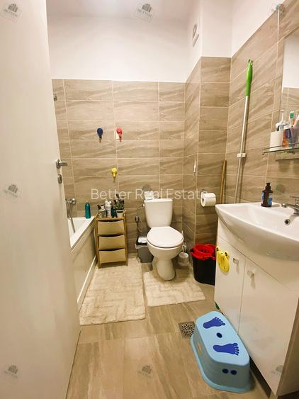 Apartament 3 camere semi-decomandat, 71 mp, parcare, etaj intermediar, Sector 4 - 12