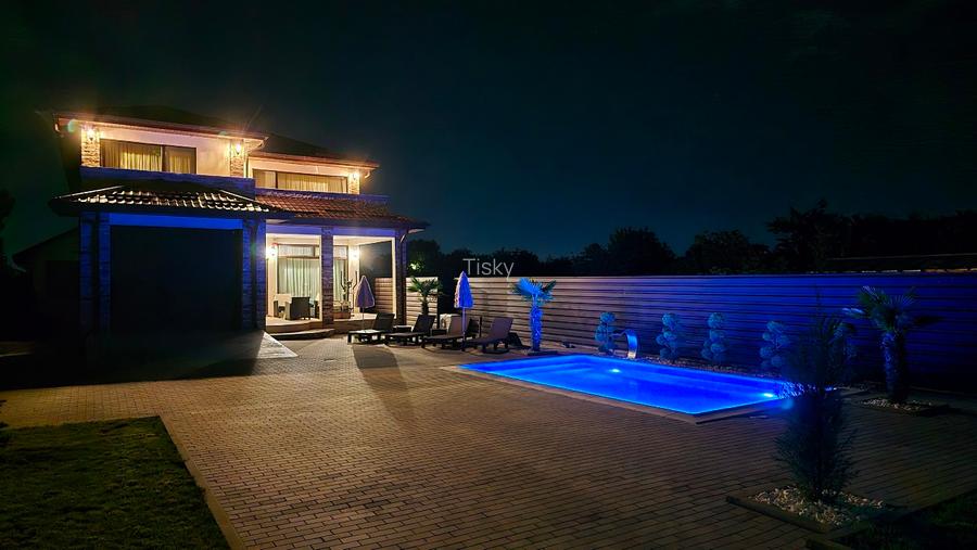 Vila de lux + piscina - 15