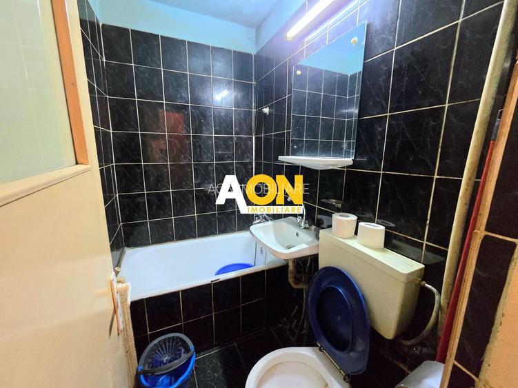 Garsonieră de Vânzare, 24mp, Etaj 3, Zona Cetate - 3