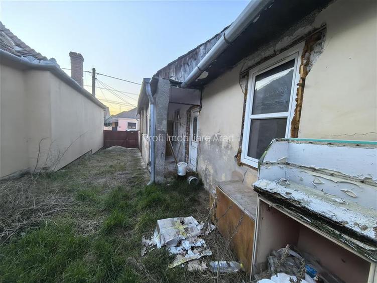 Casa cu 3 camere si pivnita in Lipova - 5