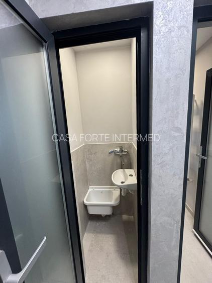 Spațiu comercial de închiriat  Ideal pentru cabinete medicale și tehnică dentara - 11