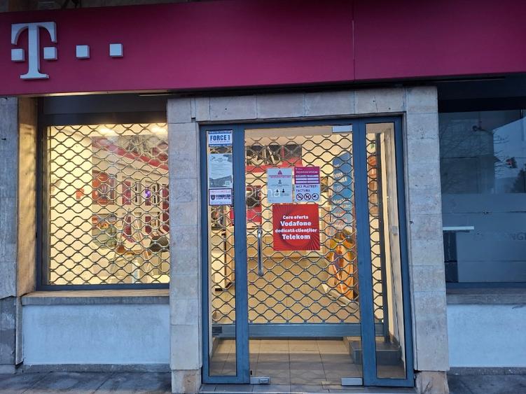Spațiu comercial ultracentral de închiriat mun.Câmpina, Prahova - 2