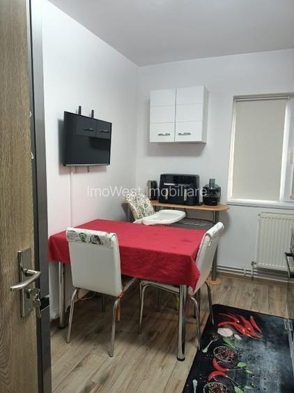 Lipovei |  3 camere | 2 bai | Decomandat | Etaj intermediar - 9