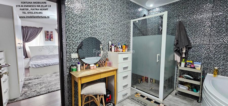 Vila cocheta prevazuta cu beci, terasa si teren- Piatra Neamt - 7