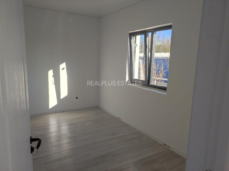 Vila de vanzare P+1+Pod, teren 300 mp - Pantelimon - 2