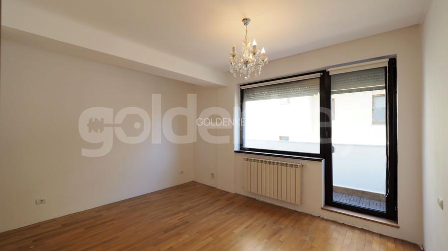 Apartament insorit cu 4 camere | garaj si boxa - 11