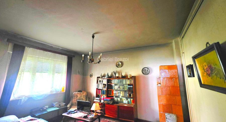 Apartament 3 camere parter in vila plus garsoniera demisol si curte. - 5