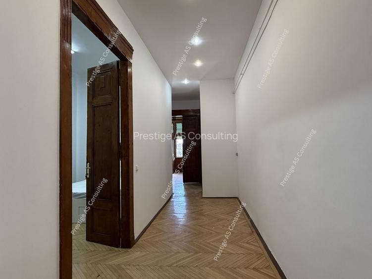 Apartament Patrimonial 150 mp | Balcon cu vedere directa spre Piata Victoriei - 6