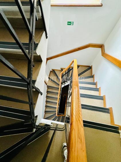 UNIRII - Palatul Parlamentului BIROURI in vila D+P+1+M 500 mp utili - 30