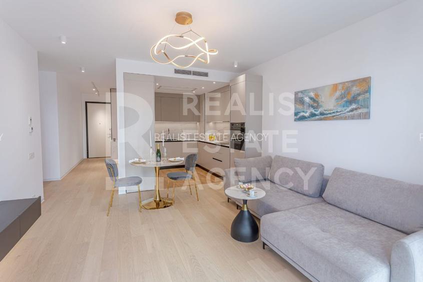 Vânzare, apartament cu 2 camere, One Lake Club - 4