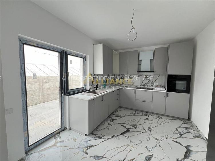 Casa Individuala P+M - 4 camere - Pompa de Caldura-Panouri Solare - 7