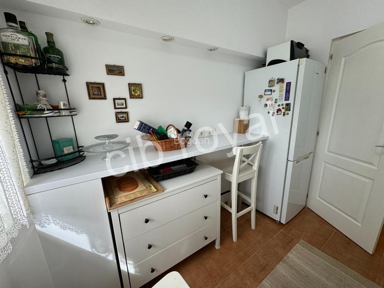 Apt. 2 camere Titan,Str. Postavarul 3,la 10 min. metrou Nicolae Grigorescu - 17