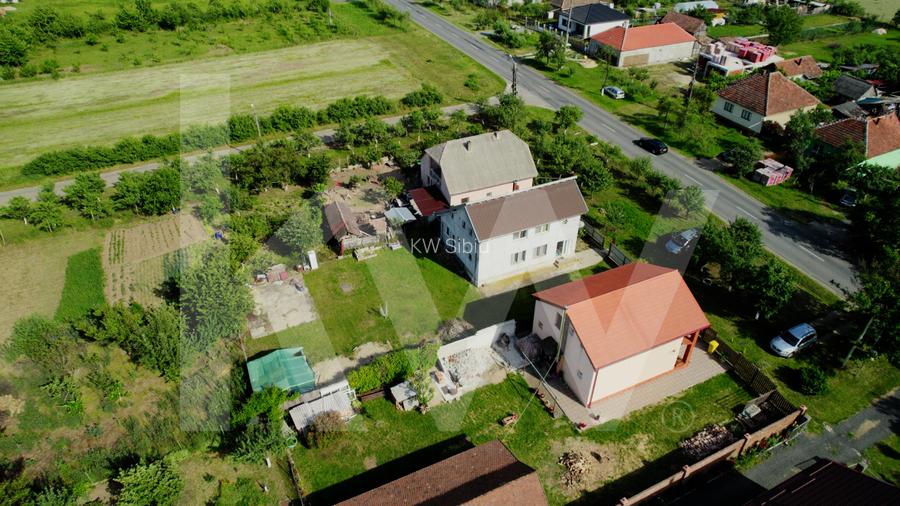 Casă spațioasă în Frumușeni, cu teren generos de 1200 mp - 4