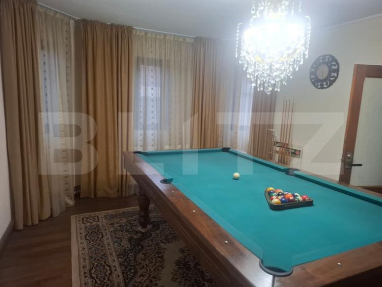 Proprietate deosebită – casă tip conac, 12 camere, 1.000 mp teren, Lungulețu