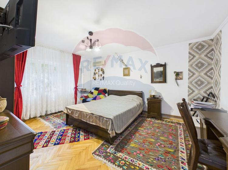 Oportunitate - 2 Apartamente 4 + 2 camere - Zona 13 Septembrie - 7